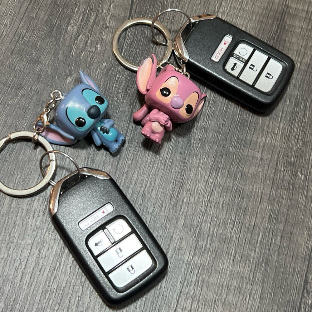 Disney stitch&angel Keychain/ lilo movie/ Disney characters - Picture 3 of 4